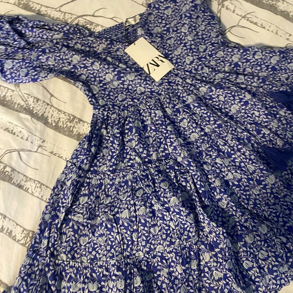 Printed off shoulder dress (blue) from Zara - Picture 3 of 3